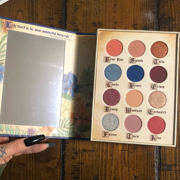 Storybook Cosmetics Other - Eyeshadow storybook palette